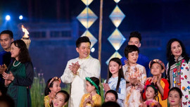 'Văn hiến kinh kỳ' lộng lẫy ở Festival Nghề truyền thống Huế 2019