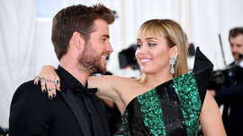 Miley Cyrus và Liam Hemsworth ly hôn vì ma tuý và ngoại tình