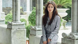 Song Hye Kyo được khen gợi cảm, quyến rũ sau khi ly dị Song Joong Ki