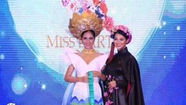Hoàng Hạnh đạt huy chương đồng ở phần thi trang phục truyền thống tại cuộc thi Miss Earth