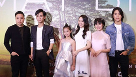 Đạo diễn Victor Vũ tham gia ngày hội 'Mắt biếc 2' ra mắt sách phiên bản theo phim
