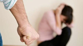 Làm gì khi thường xuyên bị chồng bạo lực?