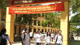 Học sinh ở Hà Nội có thể đi học lại giữa tháng 5