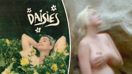 Katy Perry khỏa thân khoe bụng bầu trong MV mới Daisies