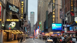 Sân khấu kịch Broadway đóng cửa đến hết năm 2020 vì COVID-19