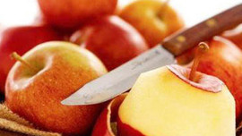Vừa ăn 2 quả táo đã no, người đàn ông ngộ ra 1 sai lầm lớn mà nhiều người đang mắc phải