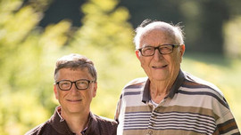 Tỷ phú Bill Gates chịu ảnh hưởng từ người cha vừa qua đời như thế nào? (P2)
