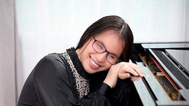 Chuyện cô gái mù trở thành nghệ sĩ piano