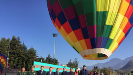 Người dân Hà Nội được trải nghiệm bay khinh khí cầu dịp Xuân Tân sửu 2021