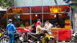 Độc đáo 'bánh lựu cầu duyên' truyền thống của người Hoa ở Sài Gòn: Chỉ bán duy nhất một lần trong năm