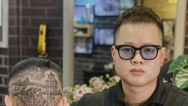 Cuối năm, gặp chàng trai cắt tóc người Việt khiến báo thế giới sửng sốt