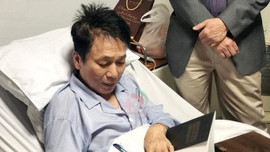 Nhạc sĩ Phú Quang lâm trọng bệnh, phải dùng máy thở liên tục