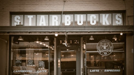 Hành trình từ con số 0 đến thương hiệu Starbucks tỷ đô của Howard Schultz