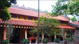 Kiến trúc độc đáo của ngôi chùa gốm sứ duy nhất ở Hà Nội