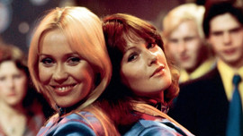 Bất ngờ trước những niềm đau giấu kín của hai người đẹp trong nhóm ABBA