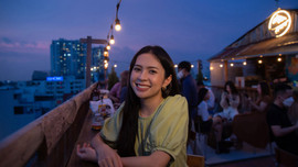 Ngắm trọn hoàng hôn từ quán cà phê rooftop tại TPHCM