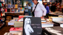 Người đàn bà trong tôi - Hồi ký chân thực và táo bạo của Britney Spears sắp ra mắt tại Việt Nam