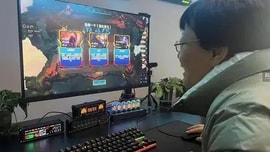 Bà cụ U70 cùng bạn lập đội Esports, đi đấu giải khiến cư dân mạng thán phục