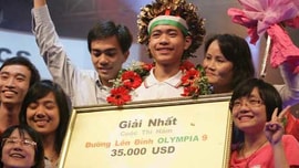 Quán quân Olympia có sự nghiệp rộng mở ở nước ngoài vẫn từ chối lương cao để về nước