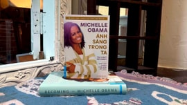 Ánh sáng trong ta - Cuốn sách thứ hai của bà Michelle Obama, top 100 sách phải đọc năm 2022 