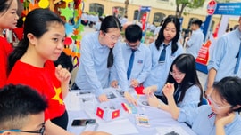 Cơn lốc AI và nguy cơ "xóa sổ" văn hóa đọc trong sinh viên