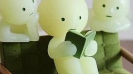 Smiski là gì mà giới trẻ đua nhau 'đập hộp'?