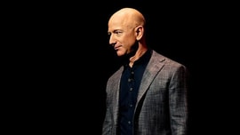 Câu chuyện về 2 chiếc lò sưởi tên "Kẻ mộng mơ" và "Thợ xây" trong thư viện của Jeff Bezos
