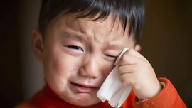 Hàng triệu phụ huynh không tưởng tượng được sức tàn phá của câu nói sát thương này
