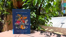 Nơi vết thương ánh sáng rọi vào - Kỳ 2: Tình yêu đã giúp tôi chấp nhận chứng C-PTSD của mình