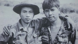 Dự cảm đặc biệt về bức ảnh “Hai người lính” chụp năm 1973