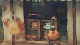 Cô gái làm bánh trung thu mô hình tiệm tạp hoá thập niên 2000