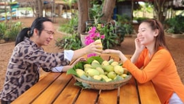 Cô gái xinh đẹp bất chấp định kiến, yêu “chú khiếm thị” hơn 18 tuổi