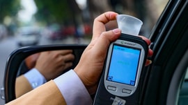 Không uống giọt rượu nào vẫn bị dính nồng độ cồn vì “bẫy” từ mâm trái cây ngày Tết