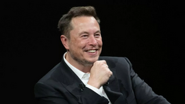 Tỷ phú Elon Musk: Càng cố tỏ ra hoàn hảo thì con người càng kém giá trị