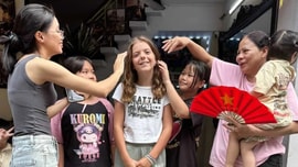 Khách Tây nói “Việt Nam an toàn nhất thế giới”, kể trải nghiệm lúc 1h đêm